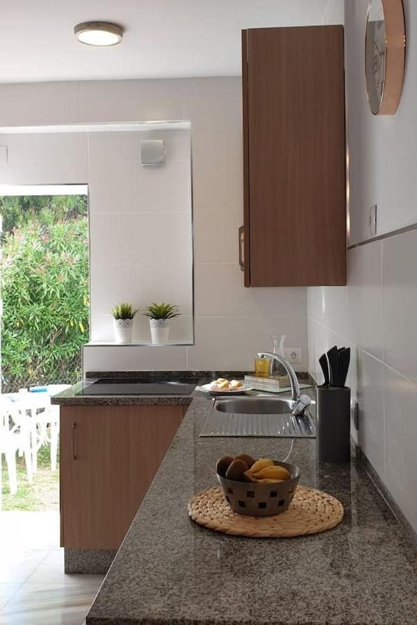 Los Geranios - Beach Apartment Ла Кала де Михас Екстериор снимка